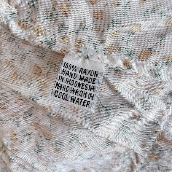 Sokie Collective Mini Flicker Dress White Yellow Green Floral XS NWT Spring Chic - Picture 6 of 7